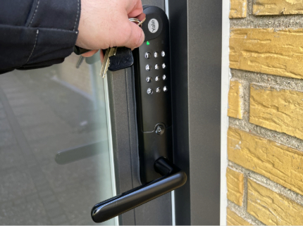 Yale doorman